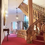 Hotel Zum Goldenen Loewen - Restaurant - Panoramabar - Terrassen - Events - Rheinblick - Geschichte Seit 1728 Hotel 2*