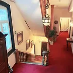 Hotel Zum Goldenen Loewen - Restaurant - Panoramabar - Terrassen - Events - Rheinblick - Geschichte Seit 1728 2* סנט גואר