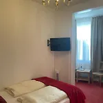 Hotel Hotel Zum Goldenen Loewen - Restaurant - Panoramabar - Terrassen - Events - Rheinblick - Geschichte Seit 1728