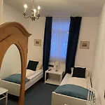 Hotel Zum Goldenen Loewen - Restaurant - Panoramabar - Terrassen - Events - Rheinblick - Geschichte Seit 1728 Hotel 2*