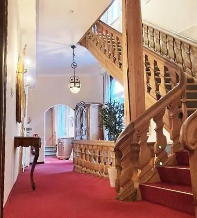 Zum Goldenen Loewen - Restaurant - Panoramabar - Terrassen - Events - Rheinblick - Geschichte Seit 1728 Hotel 2*