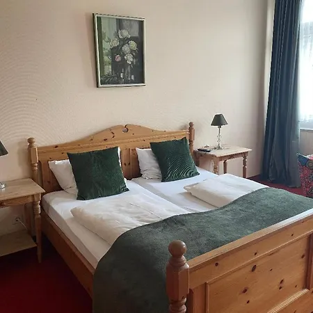 Zum Goldenen Loewen - Restaurant - Panoramabar - Terrassen - Events - Rheinblick - Geschichte Seit 1728 Hotel 2*