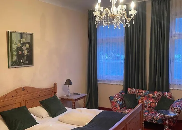 Zum Goldenen Loewen Hotel